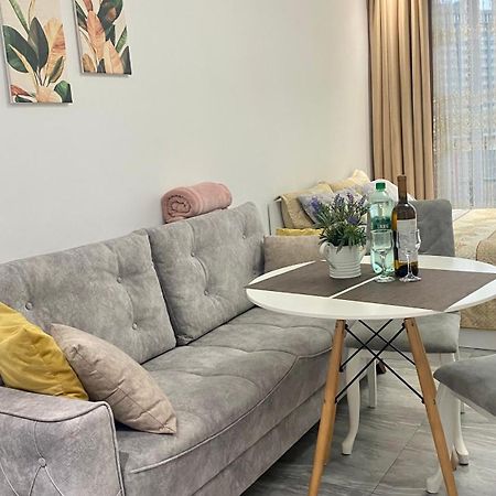 Pirosmani 18D, 12 Floor Apartment Batumi Bagian luar foto