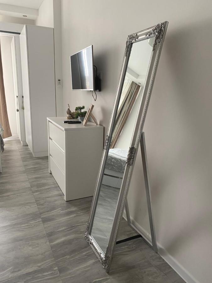 Pirosmani 18D, 12 Floor Apartment Batumi Bagian luar foto