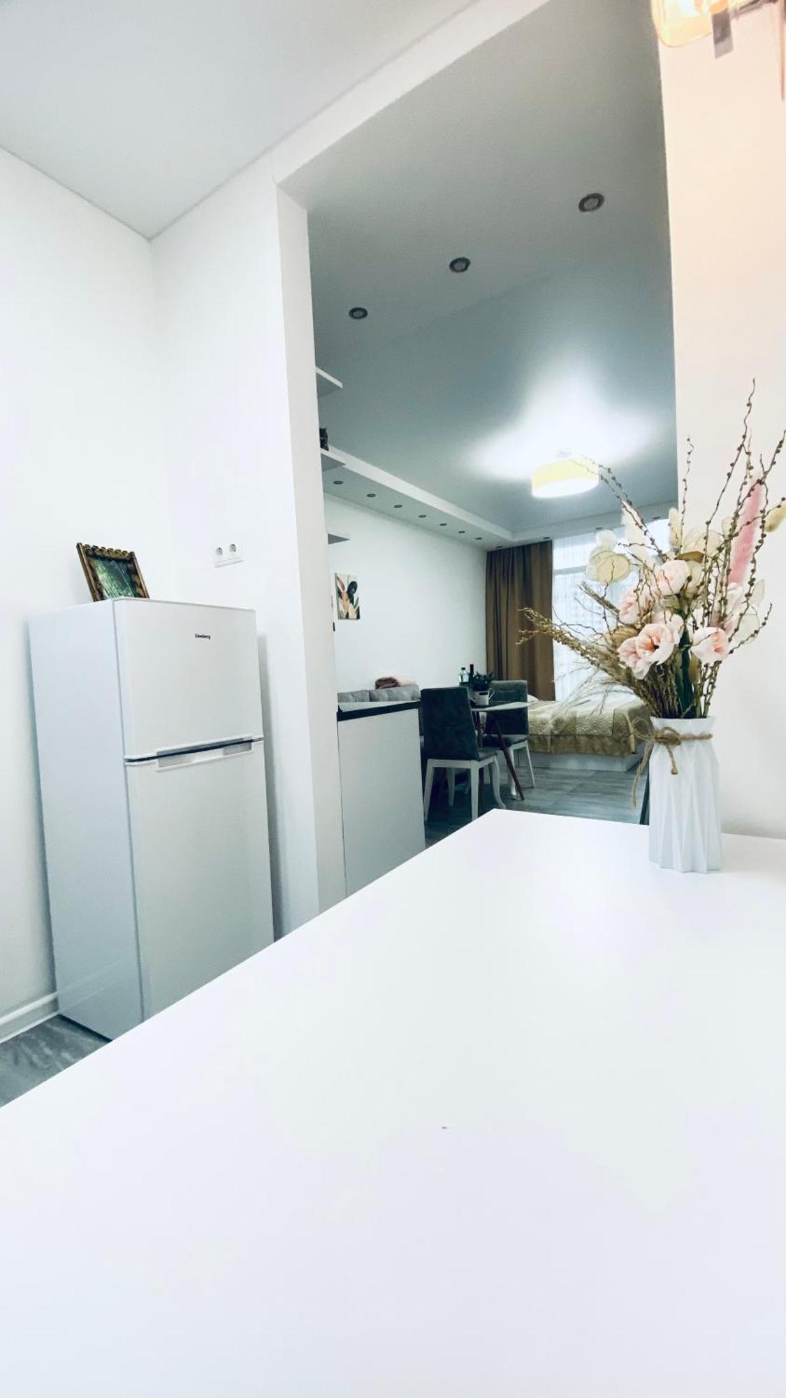 Pirosmani 18D, 12 Floor Apartment Batumi Bagian luar foto