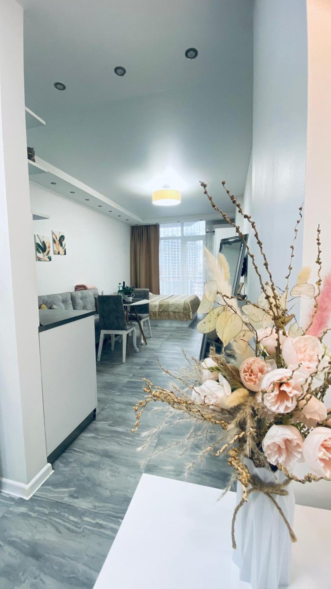 Pirosmani 18D, 12 Floor Apartment Batumi Bagian luar foto